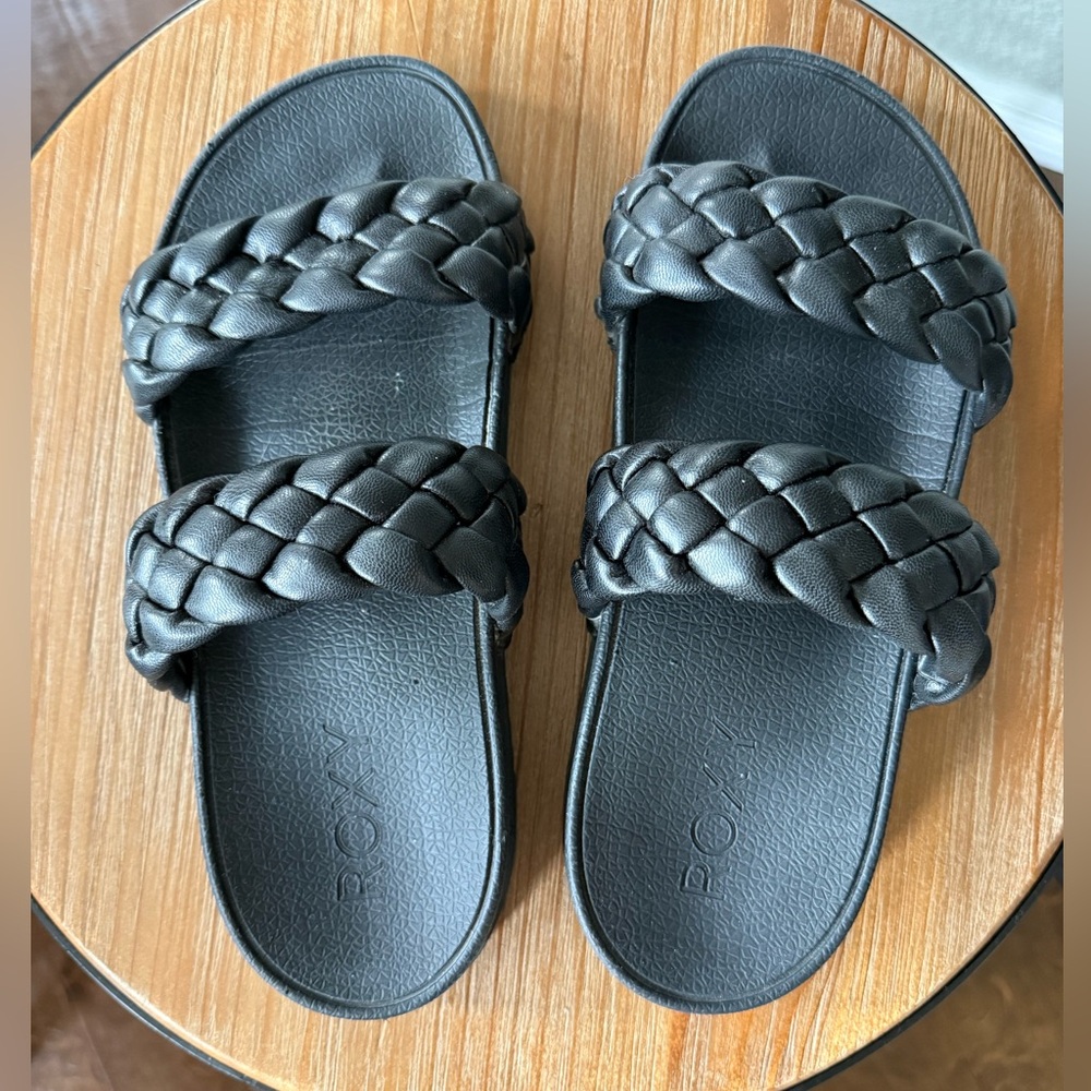 Roxy slides size 8.5
